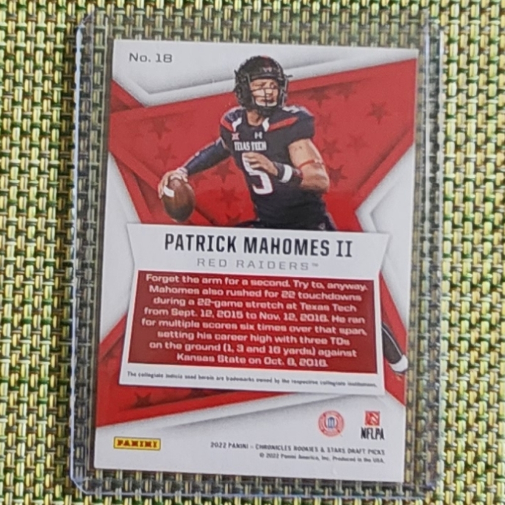 Patrick Mahomes II Card - Picture 2 of 2